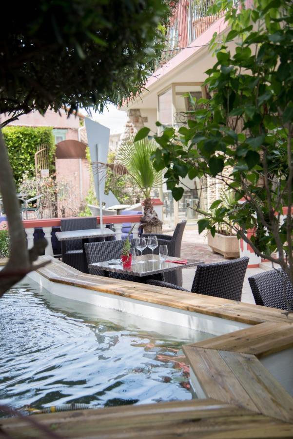 Hotel Restaurant Mon Auberge Lunel  Exterior photo